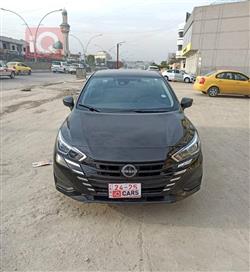 نيسان فيرسا